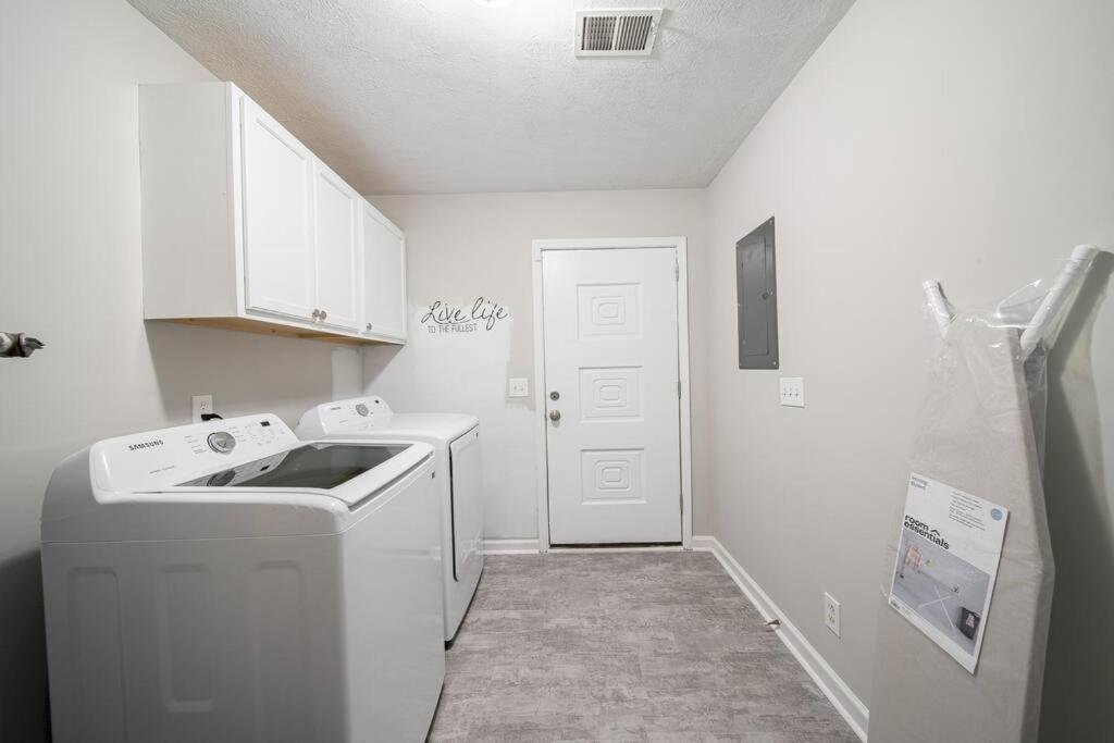Cozy Brick Ranch Home Owned And Operated By An Army Soldier!! Columbus Esterno foto