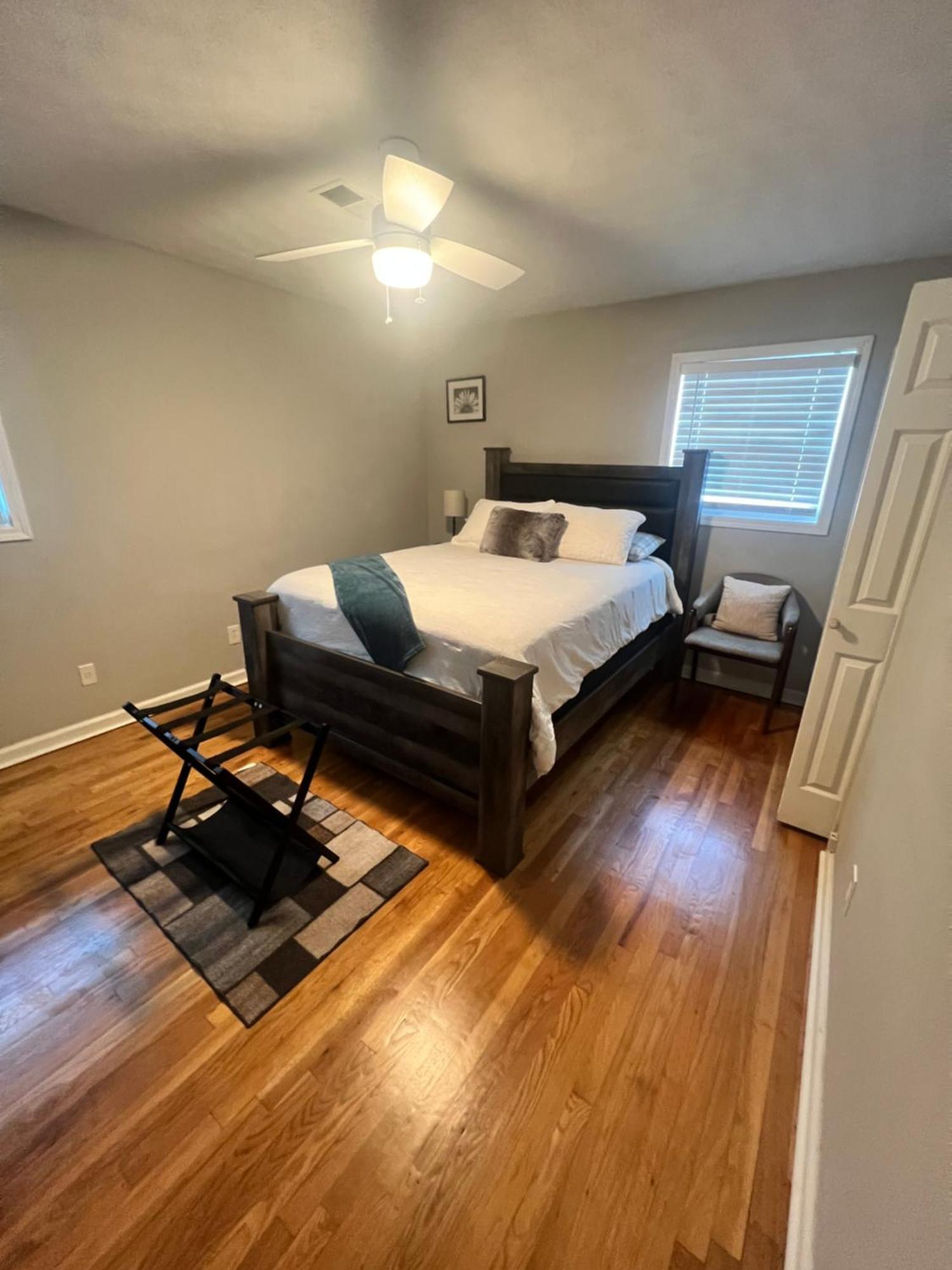 Cozy Brick Ranch Home Owned And Operated By An Army Soldier!! Columbus Esterno foto